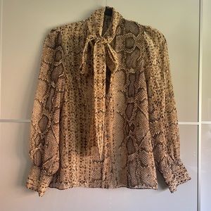 Zara shirt with a bow